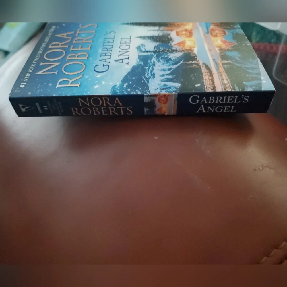 Gabriel's Angel: A 2-In-1 Collection by Nora Roberts (2023, Mass Market). - Picture 3 of 6